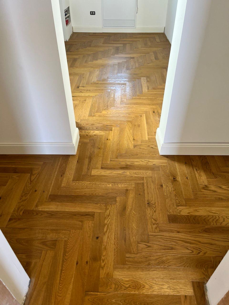 Rustic Cognac Oak Italian Herringbone